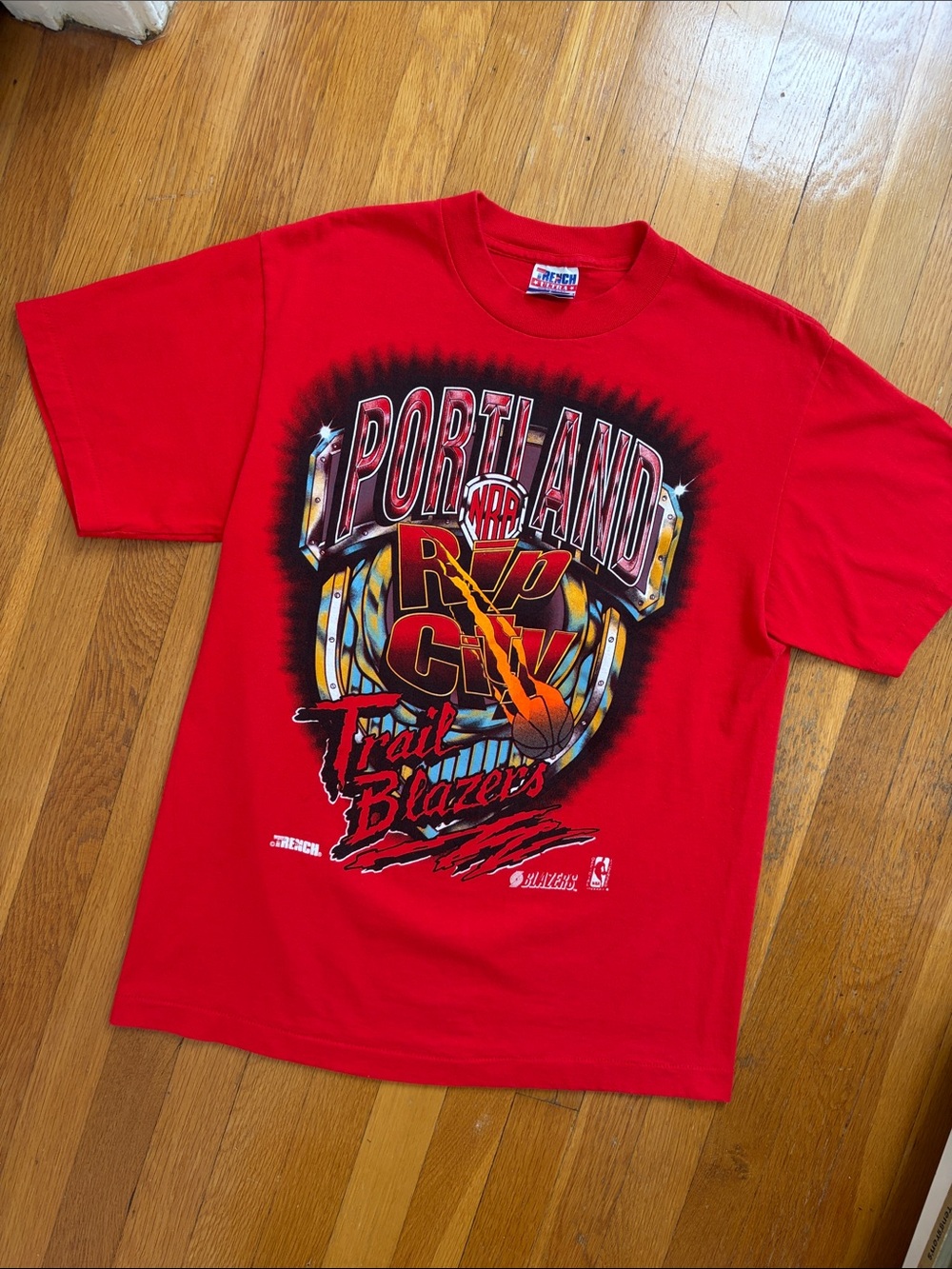 Vintage 1980s Men’s Portland Trail Blazers Red T-Shirt Size L Deadstock Tee